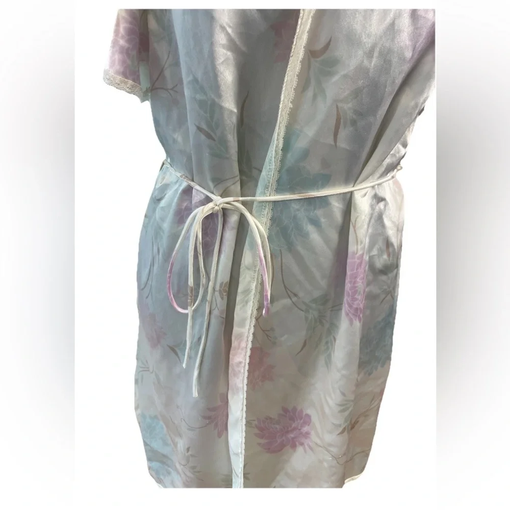 Val Mode lingerie ladies short silky kimono style bathroom size medium‎ romantic